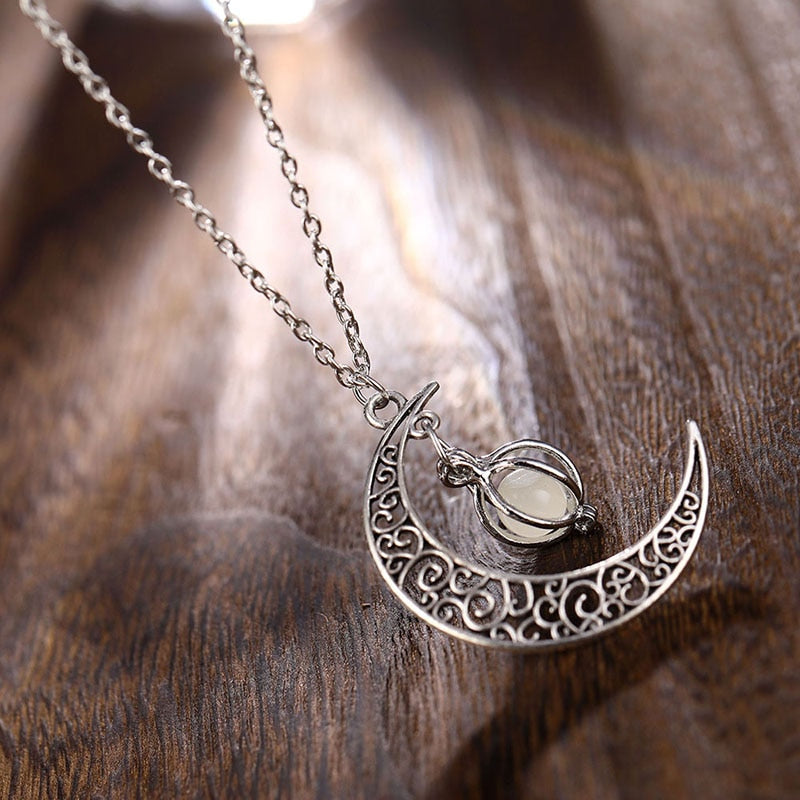 Retro Moon Necklace Jewelry For Women