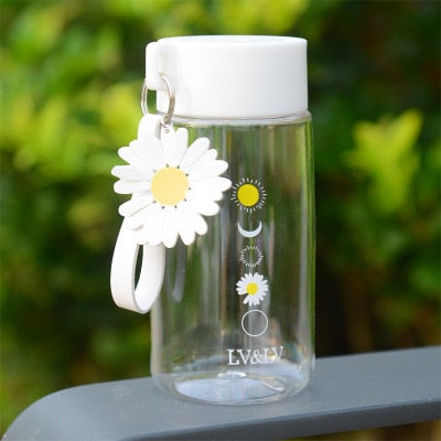 Small Daisy Transparent Plastic Water Bottles