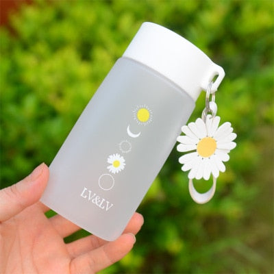 Small Daisy Transparent Plastic Water Bottles