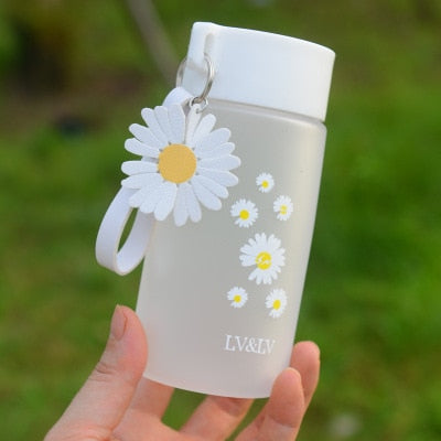 Small Daisy Transparent Plastic Water Bottles