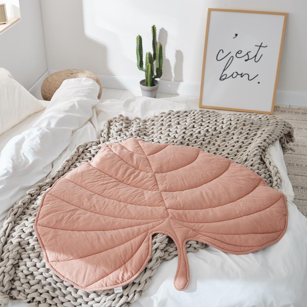 Leaf Shape Area Rug Modern Decorative Bedroom