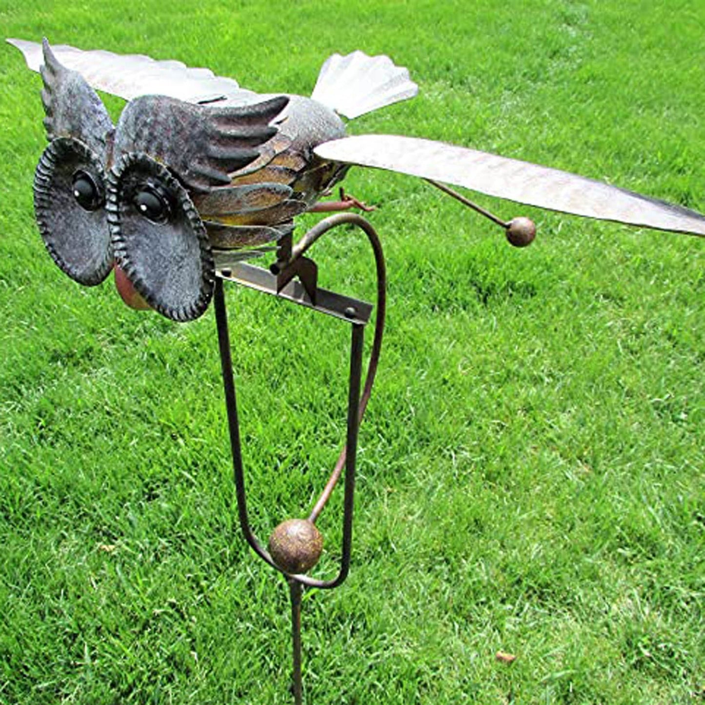 Flying Bird Scarer Garden Decoration Wing Flapping