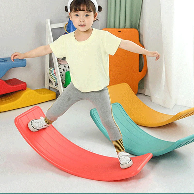 Children's Balance Seesaw Toy Indoor Curved Wobble Board Games For Kids